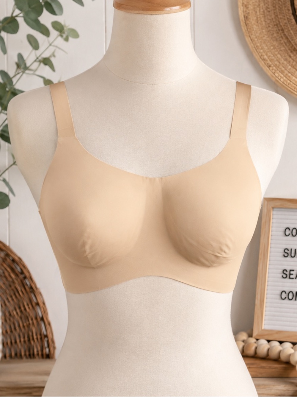 Knix Revolution Adjustable Pullover Bra Nude Soft Cup Wireless Size 8 Comfort